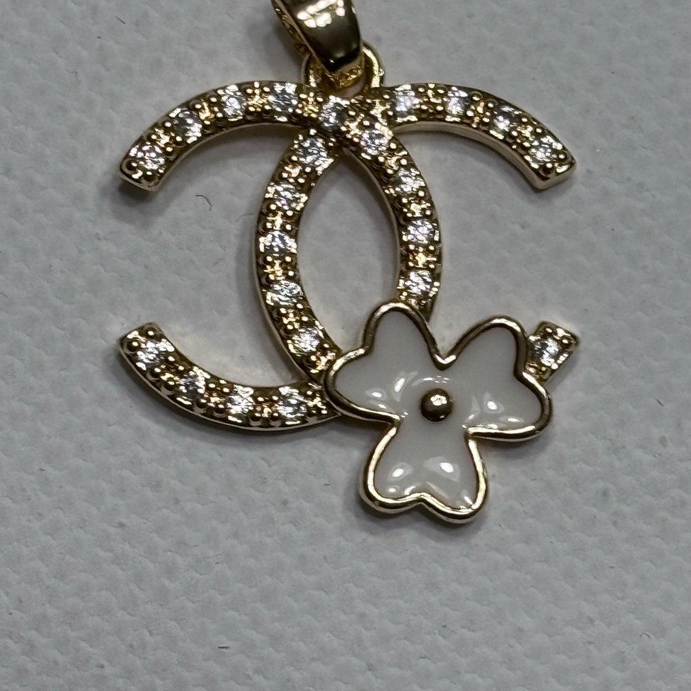Light Gold-Toned Crystal Charm with Enamel white Clover